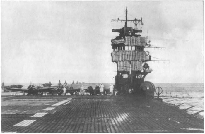 Иллюстрация к книге — Камикадзе. "Божественный ветер" в истории Японии [i_113.jpg]