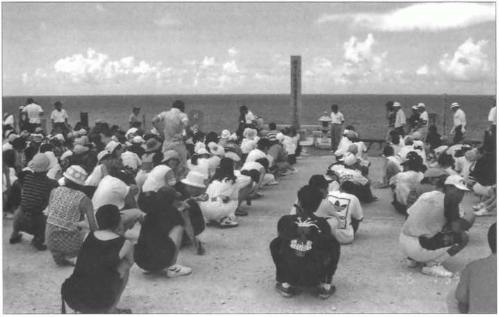 Иллюстрация к книге — Камикадзе. "Божественный ветер" в истории Японии [i_131.jpg]