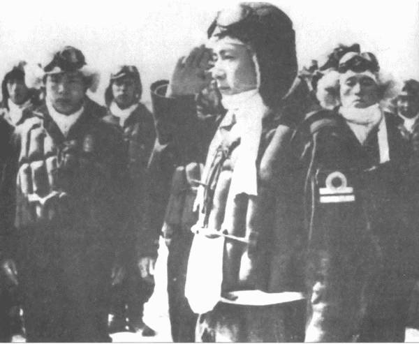 Иллюстрация к книге — Камикадзе. "Божественный ветер" в истории Японии [i_140.jpg]