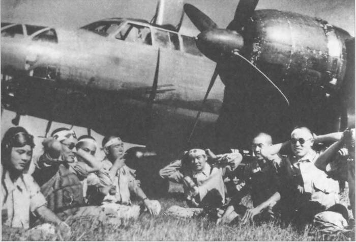 Иллюстрация к книге — Камикадзе. "Божественный ветер" в истории Японии [i_142.jpg]