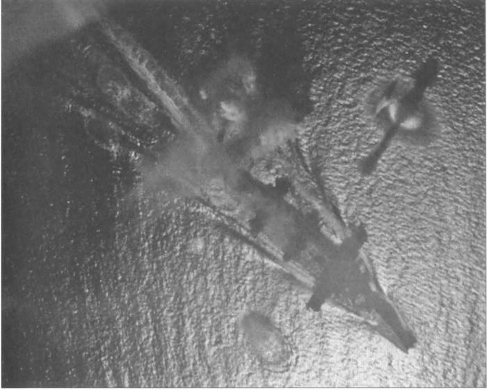 Иллюстрация к книге — Камикадзе. "Божественный ветер" в истории Японии [i_147.jpg]