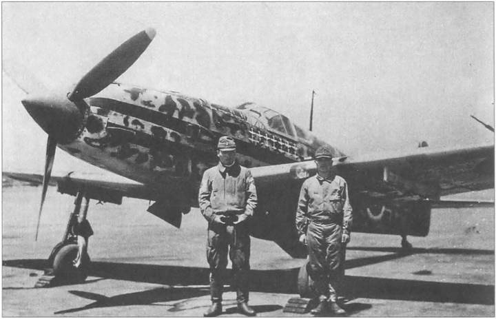 Иллюстрация к книге — Камикадзе. "Божественный ветер" в истории Японии [i_211.jpg]