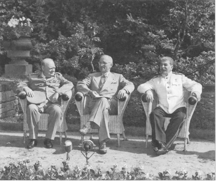 Иллюстрация к книге — Камикадзе. "Божественный ветер" в истории Японии [i_240.jpg]