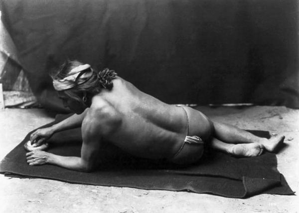 Иллюстрация к книге — Сила шаманов. Боевая и лечебная магия индейцев Дикого Запада [i_024.jpg]