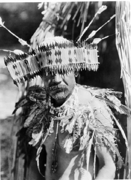 Иллюстрация к книге — Сила шаманов. Боевая и лечебная магия индейцев Дикого Запада [i_035.jpg]