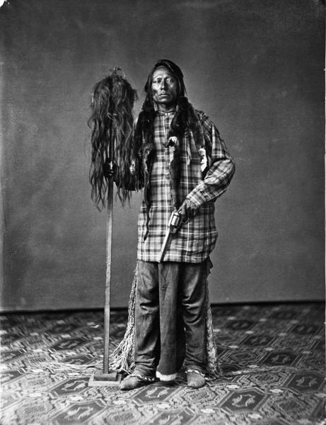 Иллюстрация к книге — Сила шаманов. Боевая и лечебная магия индейцев Дикого Запада [i_070.jpg]