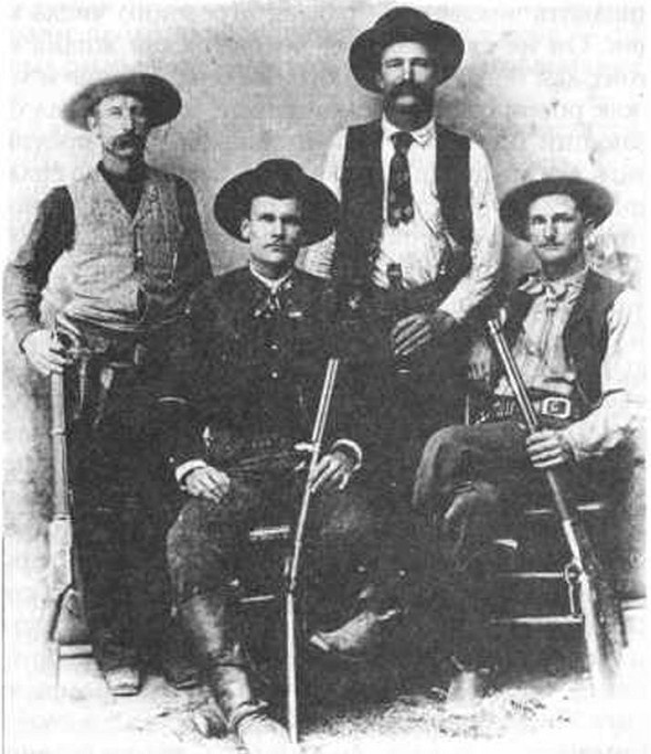 Иллюстрация к книге — По закону револьвера. Дикий Запад и его герои [i_097.jpg]