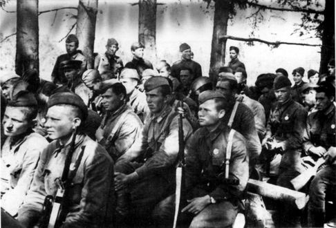 Иллюстрация к книге — Неизвестные солдаты. Сражения на внешнем фронте блокады Ленинграда [i_004.jpg]