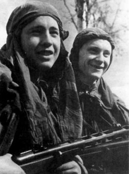 Иллюстрация к книге — Неизвестные солдаты. Сражения на внешнем фронте блокады Ленинграда [i_036.jpg]