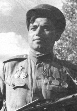 Иллюстрация к книге — Неизвестные солдаты. Сражения на внешнем фронте блокады Ленинграда [i_039.jpg]