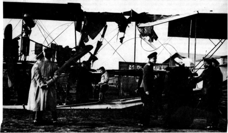 Иллюстрация к книге — "Илья Муромец". Гордость русской авиации [i_024.jpg]