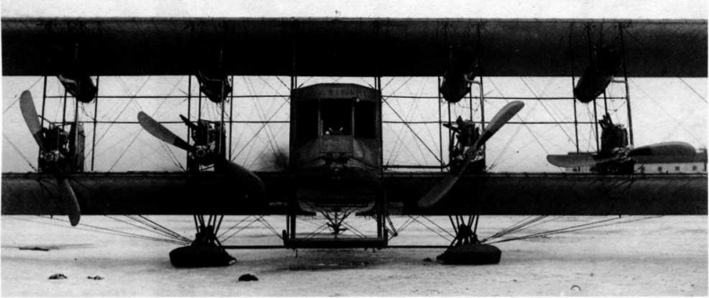 Иллюстрация к книге — "Илья Муромец". Гордость русской авиации [i_036.jpg]