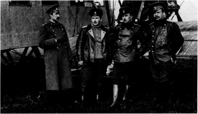 Иллюстрация к книге — "Илья Муромец". Гордость русской авиации [i_069.jpg]