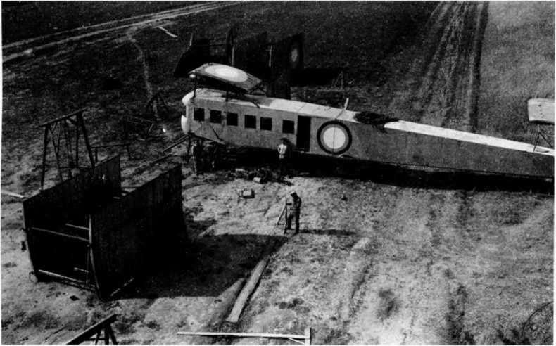 Иллюстрация к книге — "Илья Муромец". Гордость русской авиации [i_105.jpg]