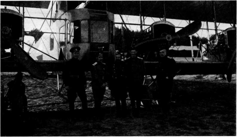 Иллюстрация к книге — "Илья Муромец". Гордость русской авиации [i_125.jpg]