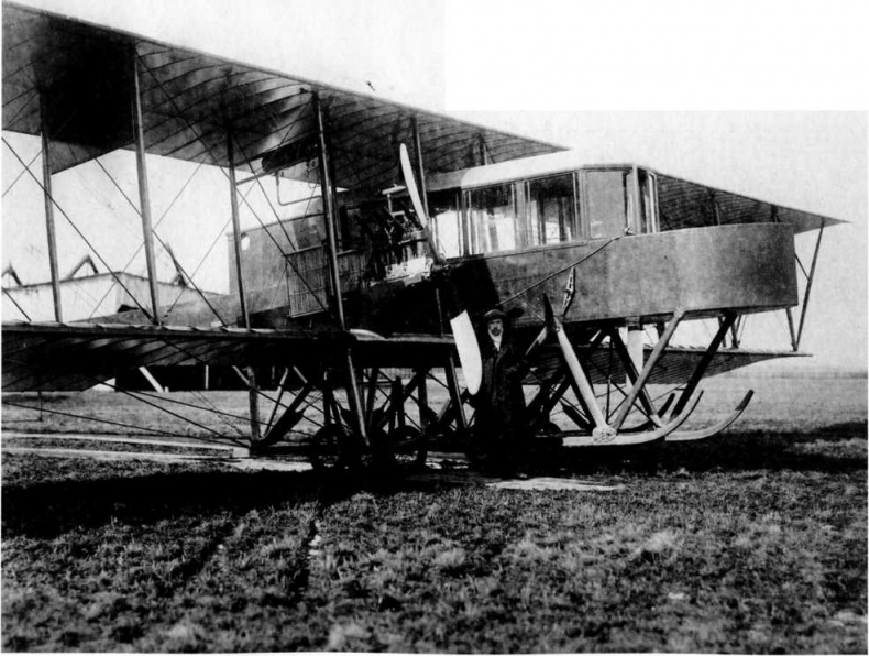 Иллюстрация к книге — "Илья Муромец". Гордость русской авиации [i_211.jpg]