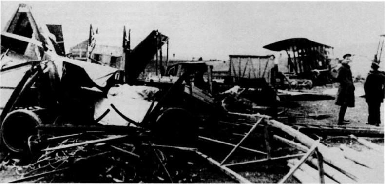 Иллюстрация к книге — "Илья Муромец". Гордость русской авиации [i_231.jpg]