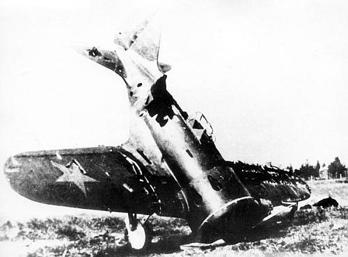 Иллюстрация к книге — 1941. "Сталинские соколы" против Люфтваффе [autogen_ebook_id30.jpg]