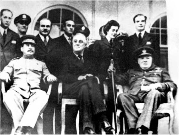 Иллюстрация к книге — Великая сталинская империя [i_013.jpg]