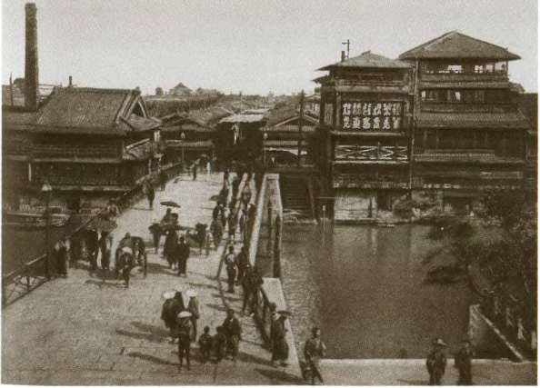 Иллюстрация к книге — Повседневная жизнь Японии в эпоху Мэйдзи [i_032.jpg]