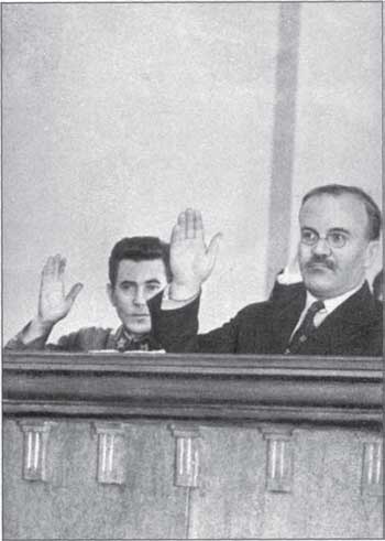 Иллюстрация к книге — Российская история в лицах [i_153.jpg]