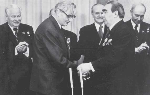 Иллюстрация к книге — Российская история в лицах [i_154.jpg]