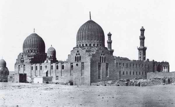 Иллюстрация к книге — История ислама. Исламская цивилизация от рождения до наших дней [i_012.jpg]