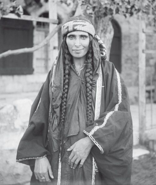 Иллюстрация к книге — История ислама. Исламская цивилизация от рождения до наших дней [i_026.jpg]