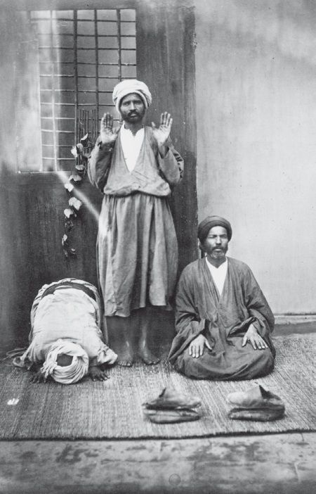 Иллюстрация к книге — История ислама. Исламская цивилизация от рождения до наших дней [i_039.jpg]