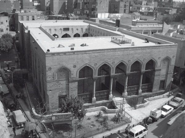 Иллюстрация к книге — История ислама. Исламская цивилизация от рождения до наших дней [i_108.jpg]