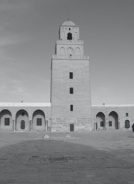 Иллюстрация к книге — История ислама. Исламская цивилизация от рождения до наших дней [i_186.jpg]