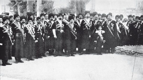 Иллюстрация к книге — История ислама. Исламская цивилизация от рождения до наших дней [i_349.jpg]