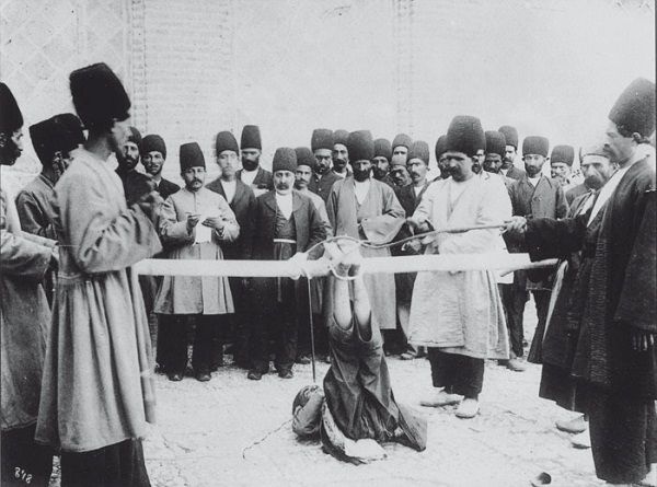 Иллюстрация к книге — История ислама. Исламская цивилизация от рождения до наших дней [i_351.jpg]