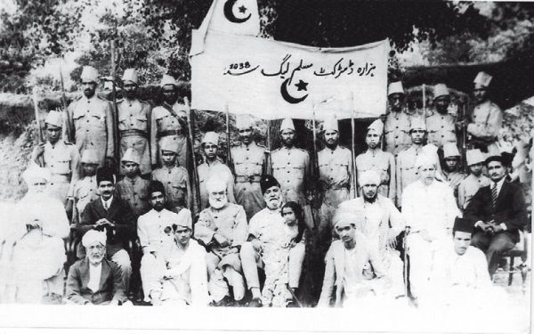 Иллюстрация к книге — История ислама. Исламская цивилизация от рождения до наших дней [i_359.jpg]