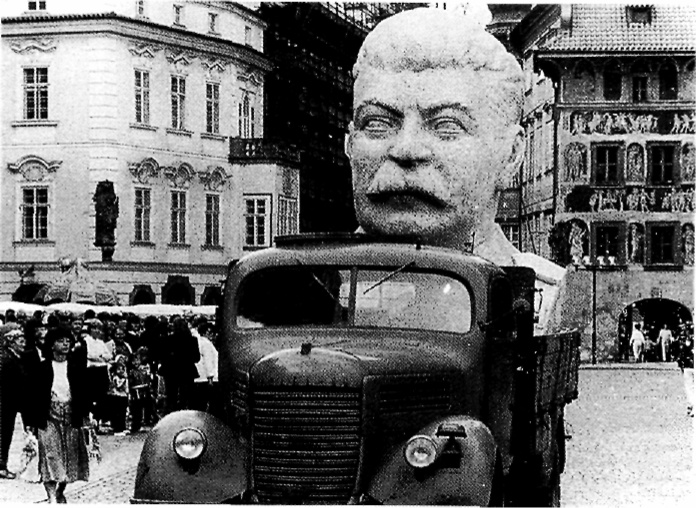 Иллюстрация к книге — Эпоха крайностей. Короткий двадцатый век 1914 - 1991 [image19.jpg]