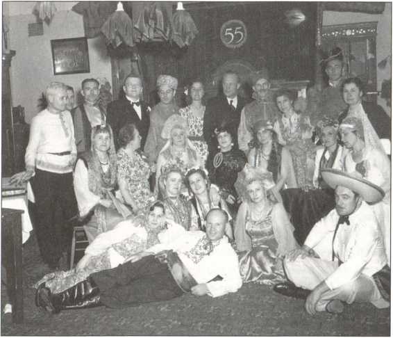 Иллюстрация к книге — Русский Сан-Франциско [i_042.jpg]