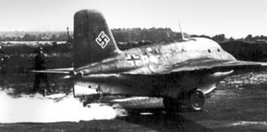 Иллюстрация к книге — Me 163 "Komet" – истребитель "Летающих крепостей" [i_039.jpg]