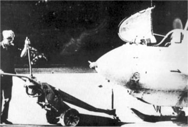 Иллюстрация к книге — Me 163 "Komet" – истребитель "Летающих крепостей" [i_046.jpg]