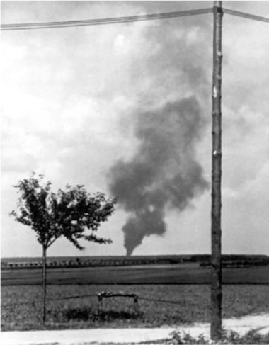 Иллюстрация к книге — Me 163 &quot;Komet&quot; – истребитель &quot;Летающих крепостей&quot; [i_081.jpg]