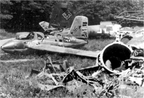 Иллюстрация к книге — Me 163 "Komet" – истребитель "Летающих крепостей" [i_097.jpg]