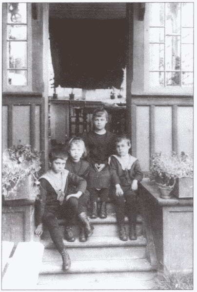 Иллюстрация к книге — Командоры полярных морей [i_005.jpg]