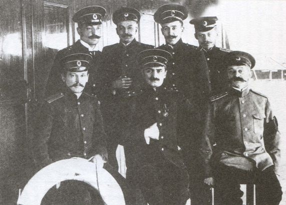 Иллюстрация к книге — Загадка гибели шхуны &quot;Святая Анна&quot; [i_003.jpg]