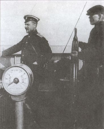 Иллюстрация к книге — Загадка гибели шхуны &quot;Святая Анна&quot; [i_022.jpg]