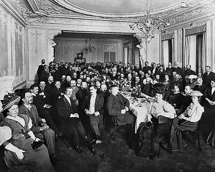 Иллюстрация к книге — Тайны на крови. Триумф и трагедии Дома Романовых [autogen_ebook_id13.jpg]