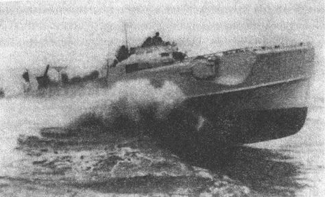 Иллюстрация к книге — 1941 год на Балтике. Подвиг и трагедия [i_010.jpg]