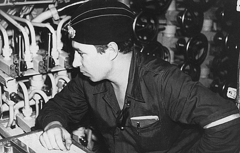 Иллюстрация к книге — Неизвестные страницы истории советского флота [i_025.jpg]