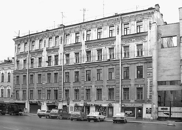 Иллюстрация к книге — Улица Марата и окрестности [_14.jpg]