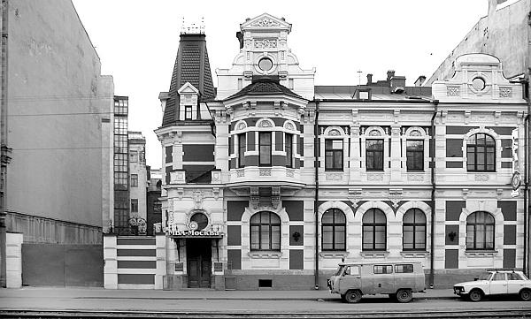 Иллюстрация к книге — Улица Марата и окрестности [_92.jpg]