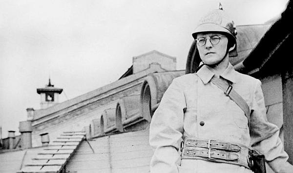 Иллюстрация к книге — История Петербурга наизнанку. Заметки на полях городских летописей [_22.jpg]