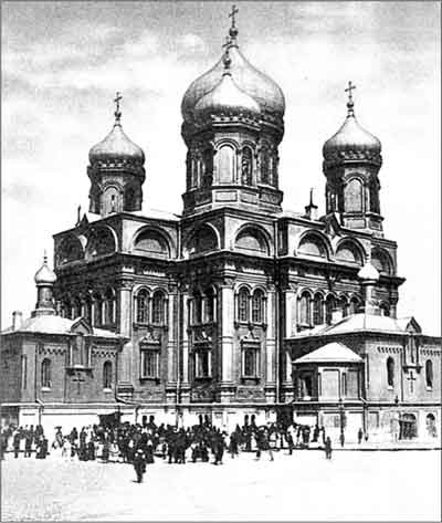 Иллюстрация к книге — Агонизирующая столица. Как Петербург противостоял семи страшнейшим эпидемиям холеры [i_008.jpg]